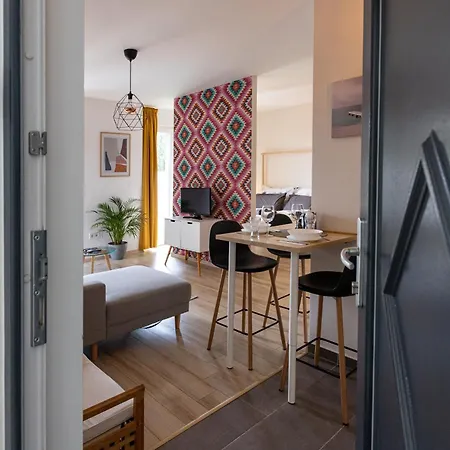 Mor8 * Balatonalmádi