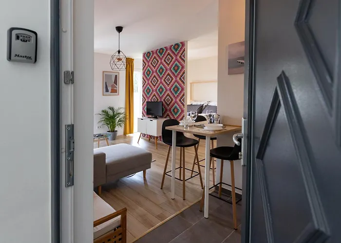 Mor8 * Balatonalmádi